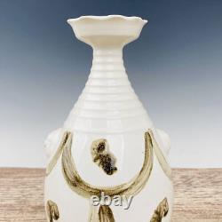 10.6 Chinese Porcelain Handmade Exquisite Vase