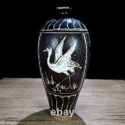 11.2 Old Chinese Porcelain Song dynasty cizhou kiln Black White crane Pulm Vase