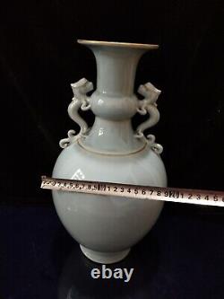 15.7 Chinese Porcelain qing dynasty qianlong mark A pair White dragon ear Vase