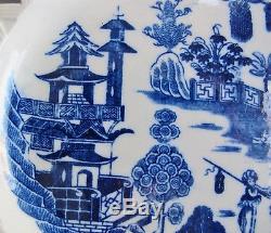 18th C. Dr. Wall Worcester Porcelain Reticulated Tray with Chinese Scene c. 1780