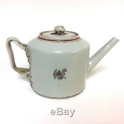 18th Chinese Export Porcelain Teapot With Twisted Handle