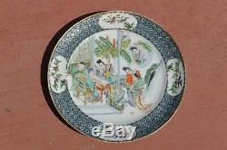 1900's Chinese Famille Rose Verte Porcelain Plate Figure Figurine