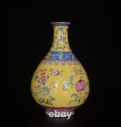 6.6 Antique Qing Dynasty porcelain Qianlong Enamel Floral pattern a pair bottle