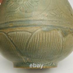 6.7 Old Chinese Porcelain Song dynasty yue kiln cyan glaze flower yuhuchun Vase