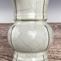 8.5 Chinese Porcelain Song dynasty guan kiln museum mark White open slice Vase