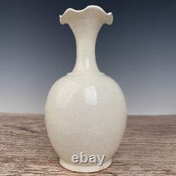 9.45 Chinese Porcelain Handmade Exquisite Vase