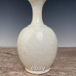 9.45 Chinese Porcelain Handmade Exquisite Vase