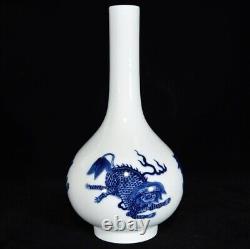 9.5 Antique Chinese Porcelain qing dynasty qianlong mark Blue white Kylin Vase