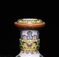 9.5 Chinese Old Antique Porcelain Qing dynasty famille rose flower people Vase