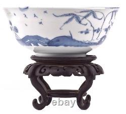 A Chinese Porcelain Blue & White Bowl & Stand