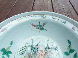 A Large Antique Chinese Qing Dynasty Famille Rose Porcelain Bowl Basin