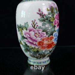 A Pair Chinese Pastel Porcelain HandPainted Exquisite Flowers&Plants Vase 20911