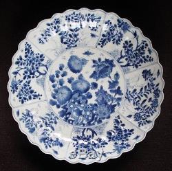A sensational radiant Chinese porcelain scalloped Kangxi K'ang Hsi dish 1690