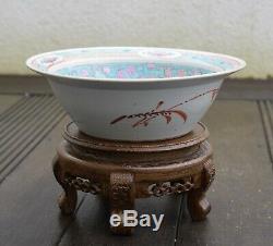 A very big Chinese Famille Rose Porcelain basin handwash from Mid Qing Dynasty