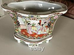 ANTIQUE CHINESE FAMILLE ROSE PORCELAIN UNUSUAL SHAPE LARGE PLANTER WithSTAND 10,5