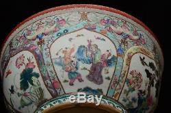 An exquisite antique Chinese porcelain mid-19th century jardiniere pot planter