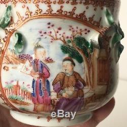 Antique 18th C Chinese Export Mandarin Porcelain pot with lid Qianlong Period