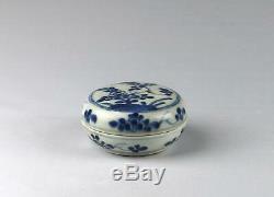 Antique 18thC Chinese Qing Yongzheng Blue & White Ca Mau Porcelain Box Cover 1