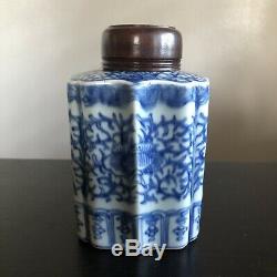 Antique 19th C Chinese Blue & White Porcelain Lobed Tea Caddy & Wooden Lid NR