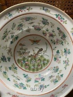 Antique 19th C. Chinese Famille Rose Porcelain Bowl Butterfly Flowers Pink Green