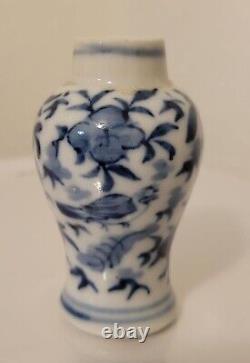 Antique Chinese Blue & White Porcelain Small Vase 3