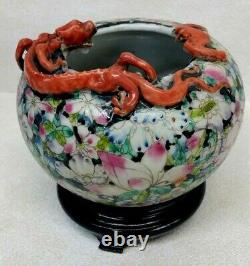 Antique Chinese Enameled Porcelain Jar Moulded Chilong 19th Century Signature