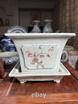 Antique Chinese Famille Rose jardiniere Porcelain Planter Pot