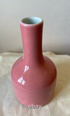 Antique Chinese Fine Porcelain Vase. Qing Kangxi Mark