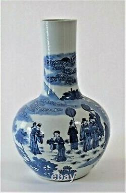 Antique Chinese Hand Painted Porcelain Blue & White Long Neck Large Vase