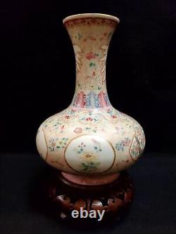 Antique Chinese Late Qing famille rose Bird and Flowers porcelain bottle vase