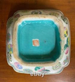 Antique Chinese Porcelain Ceramic Enamel Bowl