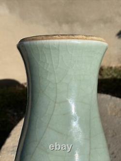 Antique Chinese Porcelain Vase Qing Celadon Guan Crackle Monochrome 19th c