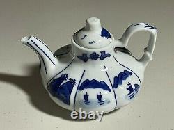 Antique Chinese Qing Dynasty Daoguang Blue White Porcelain Teapot Marked