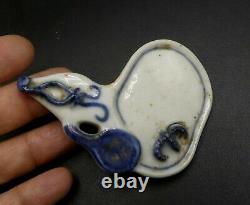 Antique Chinese Qing Dynasty porcelain brush lick