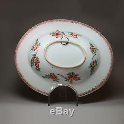 Antique Chinese porcelain famille verte barber's bowl, Kangxi (1662-1722)