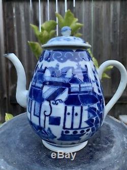 Antique chinese blue and white porcelain Teapot Qing China Asian