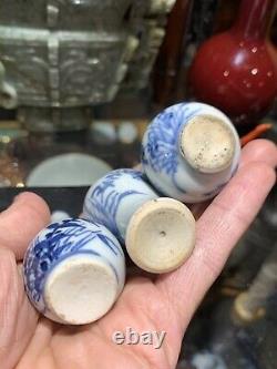 Antique miniature Chinese porcelain blue and white vases Transitional Period