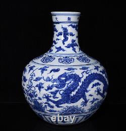 Beautiful Chinese Hand Painting Blue&white Porcelain Dragon Globular Shape Vase