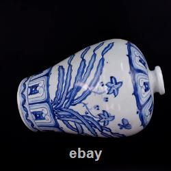 Beautiful Chinese Hand Painting Blue&white Porcelain Flowers Plants Mei Vase