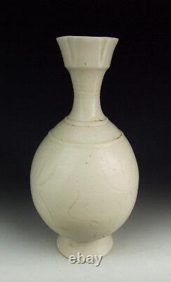 Chinese Antique Ding Ware Petal-Mouthed Vase w Incised Pattern