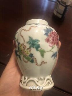 Chinese Antique Export Porcelain 18th Century Floral Pattern