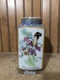 Chinese Antique Famille Porcelain Vase with beautiful women Qianlong mark