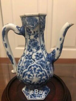Chinese Antique Porcelain Ewer Kangxi Period