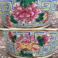 Chinese Antique porcelain Vase Late Qing 19th century Tongzhi period #1835