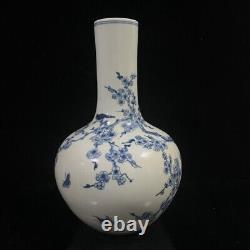 Chinese Blue&white Porcelain Hand-Paintde Exquisite Flowers&Birds Vase 14823