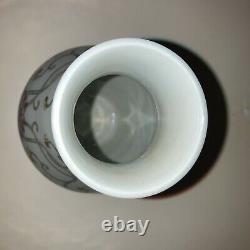 Chinese Famille Rose Budding Lotus Vase Guangxu Mark and Period, Perfect