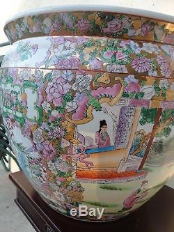 Chinese Large Famille Rose Porcelain Fish Bowl Planter Pot Vase& Wood Stand