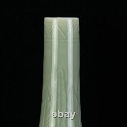 Chinese Long quan kiln Porcelain Hand-Painted Exquisite Flower&Plant Vase 14846