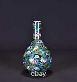 Chinese Pastel Porcelain Gilded HandPainted Exquisite Lotus Vase 21957