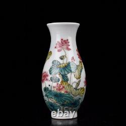 Chinese Pastel Porcelain HandPainted Exquisite Lotus Vase 19761